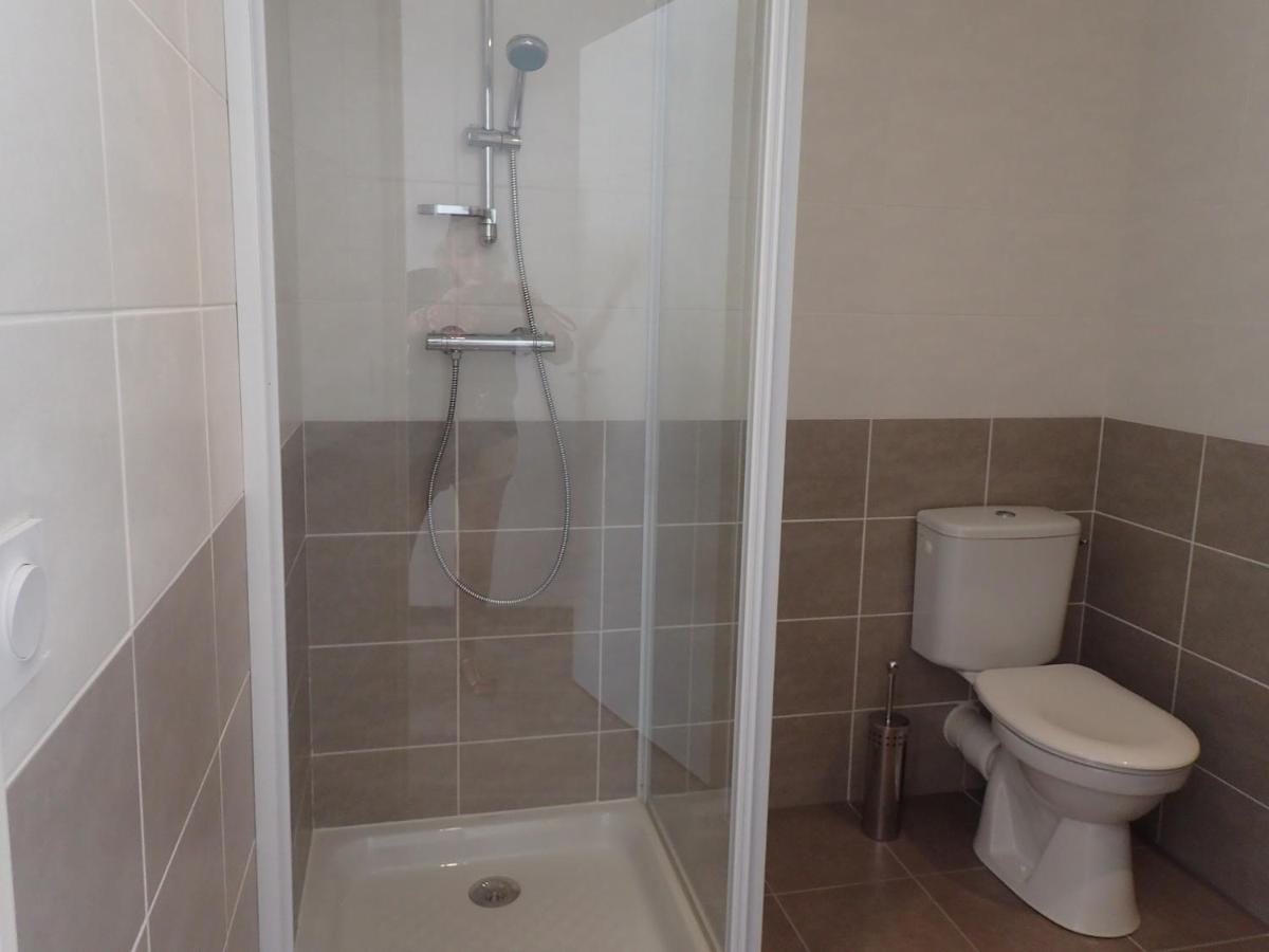 Les Jardins D'Athena Aparthotel Éguilles Екстериор снимка