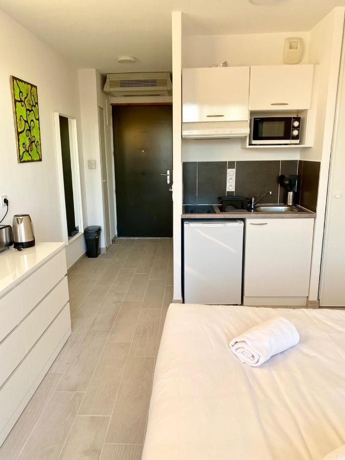Les Jardins D'Athena Aparthotel Éguilles Екстериор снимка