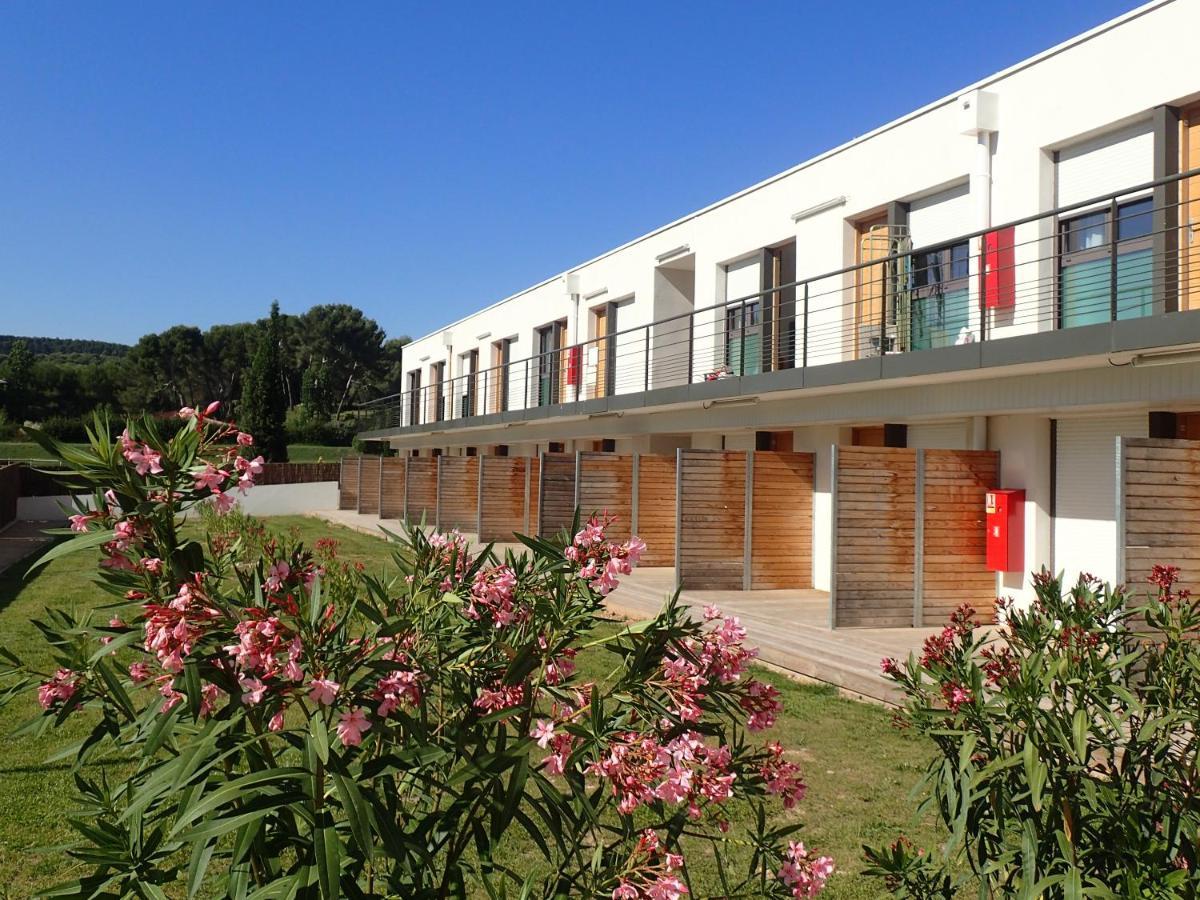 Les Jardins D'Athena Aparthotel Éguilles Екстериор снимка