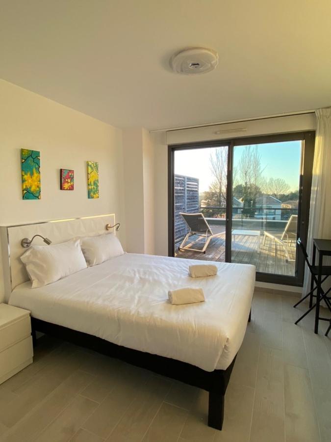 Les Jardins D'Athena Aparthotel Éguilles Екстериор снимка